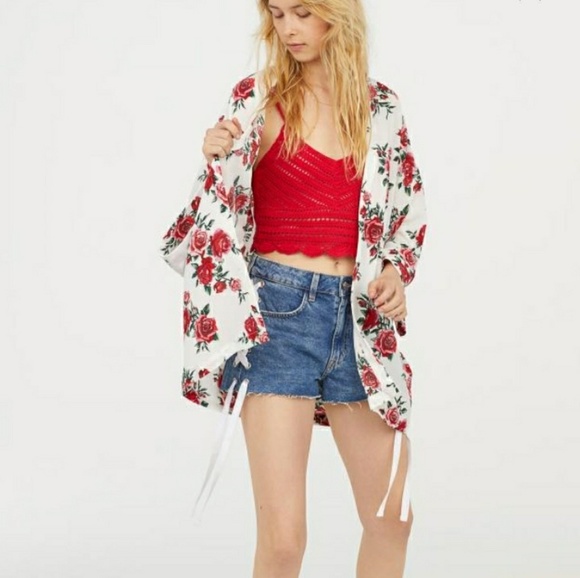 H&M Other - •H&M Short Kimono
